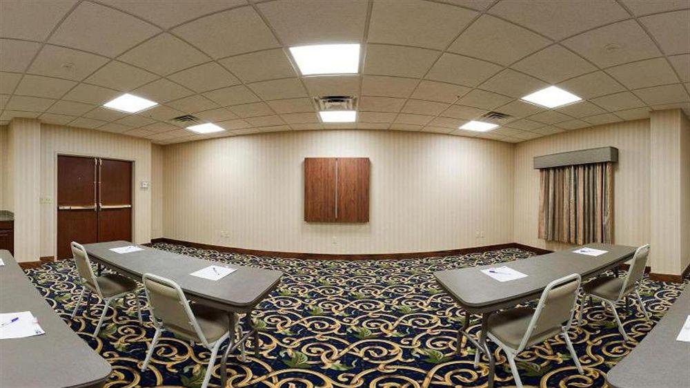 Holiday Inn Express & Suites Midwest City By Ihg Exterior photo