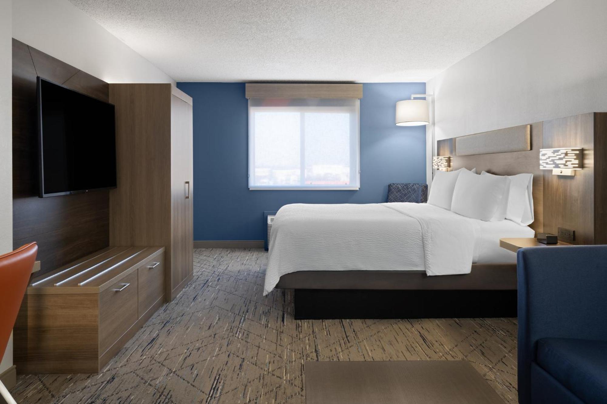 Holiday Inn Express & Suites Midwest City By Ihg Exterior photo